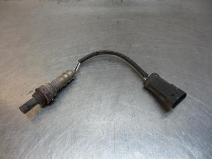 Gebruikte Lambda Sonde Renault Clio II (BB/CB) 1.4 Prijs € 15,00 Margeregeling aangeboden door Autodemontagebedrijf Otte