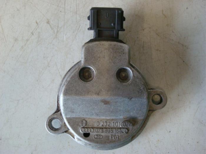Gebruikte Nokkenas Sensor Audi 100 (C4) 2.8 E Prijs € 25,00 Margeregeling aangeboden door Autodemontagebedrijf Otte