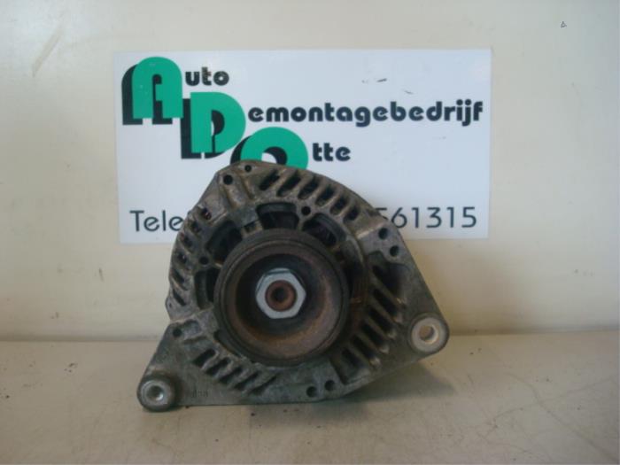 Gebruikte Dynamo Audi 100 (C4) 2.3 E 5E Prijs € 40,00 Margeregeling aangeboden door Autodemontagebedrijf Otte