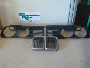 Gebruikte Grille BMW 3 serie Touring (E30/5) 318i Prijs € 30,00 Margeregeling aangeboden door Autodemontagebedrijf Otte