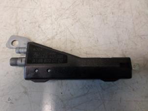 Gebruikte Antenne Versterker Mercedes A (W168) 1.7 A-170 CDI 16V Prijs € 25,00 Margeregeling aangeboden door Autodemontagebedrijf Otte