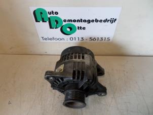 Gebruikte Dynamo Alfa Romeo 156 (932) 2.0 Twin Spark 16V Prijs € 50,00 Margeregeling aangeboden door Autodemontagebedrijf Otte