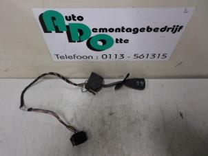 Gebruikte Ruitenwis Schakelaar BMW 3 serie (E36/2) 328i 24V Prijs € 15,00 Margeregeling aangeboden door Autodemontagebedrijf Otte