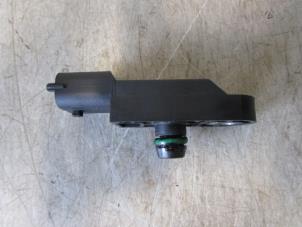 Gebruikte Sensor map (inlaatspruitstuk) Renault Clio III (BR/CR) 1.5 dCi 85 Prijs € 10,00 Margeregeling aangeboden door Autodemontagebedrijf Otte