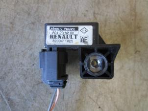 Gebruikte Airbag Module Renault Megane II Grandtour (KM) 1.5 dCi 100 Prijs € 25,00 Margeregeling aangeboden door Autodemontagebedrijf Otte
