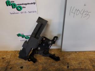 Gebruikte Bumperframe voor Renault Megane II Grandtour (KM) 1.5 dCi 100 Prijs € 30,00 Margeregeling aangeboden door Autodemontagebedrijf Otte