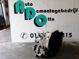 Gebruikte Versnellingsbak Ford Focus 1 1.4 16V Prijs € 150,00 Margeregeling aangeboden door Autodemontagebedrijf Otte