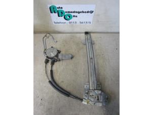 Gebruikte Ruitmechaniek 4Deurs rechts-voor Honda Accord Aerodeck (CE1/2) 2.0i 16V Prijs € 40,00 Margeregeling aangeboden door Autodemontagebedrijf Otte