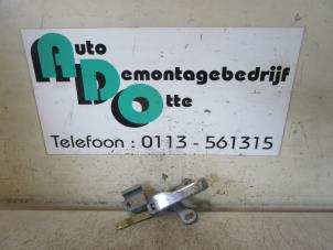 Gebruikte Deurgreep 4Deurs links-achter Mercedes S (W116) 450 SE Prijs € 15,00 Margeregeling aangeboden door Autodemontagebedrijf Otte