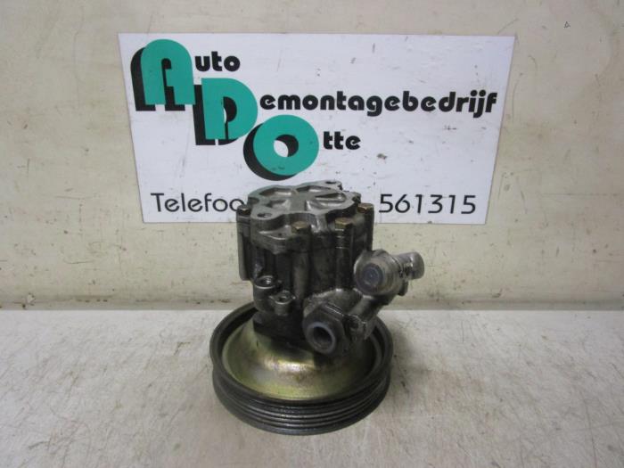 Gebruikte Pomp Servo Fiat Barchetta (183) 1.8 16V Prijs € 50,00 Margeregeling aangeboden door Autodemontagebedrijf Otte