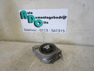 Gebruikte Motorsteun Mercedes A (W168) 2.1 A-210 Evolution Prijs € 25,00 Margeregeling aangeboden door Autodemontagebedrijf Otte