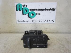 Gebruikte Licht Schakelaar BMW 3 serie Touring (E46/3) 318i Prijs € 15,00 Margeregeling aangeboden door Autodemontagebedrijf Otte