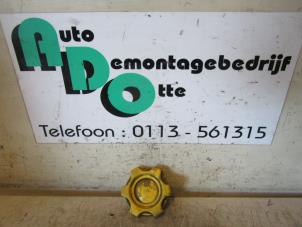 Gebruikte Oliedop Rover 400 (RT) 416Si 16V Prijs € 5,00 Margeregeling aangeboden door Autodemontagebedrijf Otte