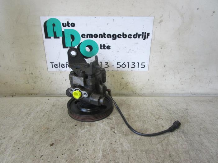 Gebruikte Servopomp Mazda MX-6 2.5i V6 24V 4WS Prijs € 40,00 Margeregeling aangeboden door Autodemontagebedrijf Otte