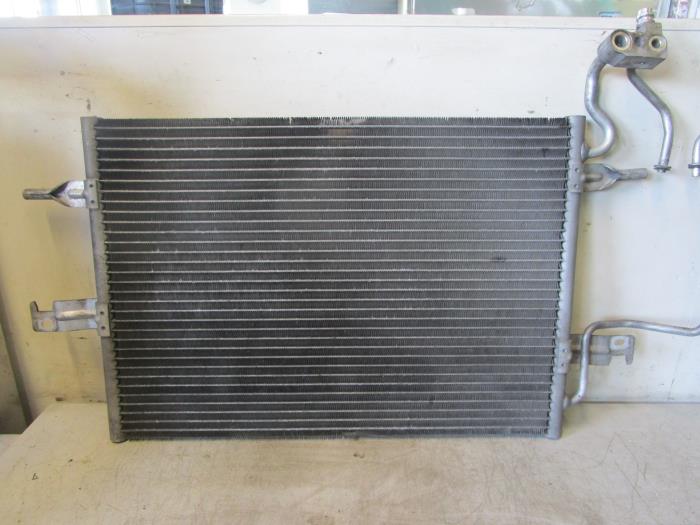 Gebruikte Airco Condensor Opel Meriva (A) 1.8 16V Prijs € 60,00 Margeregeling aangeboden door Autodemontagebedrijf Otte