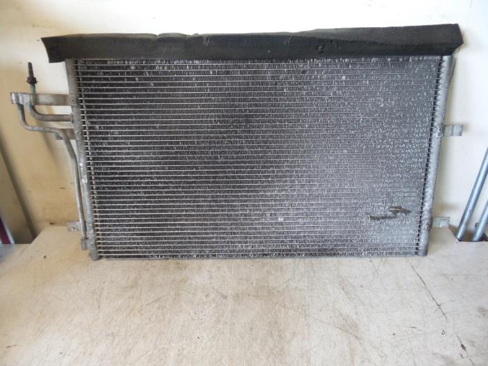 Gebruikte Airco Condensor Ford Focus 2 Wagon 1.6 TDCi 16V 110 Prijs € 25,00 Margeregeling aangeboden door Autodemontagebedrijf Otte