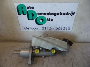 Gebruikte Hoofdremcilinder Ford Focus 2 Wagon 1.6 TDCi 16V 110 Prijs € 25,00 Margeregeling aangeboden door Autodemontagebedrijf Otte