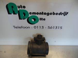 Gebruikte Luchtmassameter Mercedes E Combi (S210) 2.9 E-290 TDI Prijs € 50,00 Margeregeling aangeboden door Autodemontagebedrijf Otte