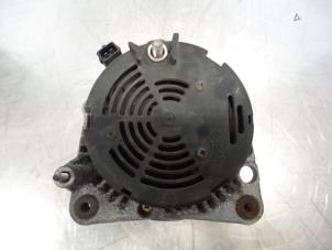 Dynamo van een Volkswagen Golf III (1H1) 1.9 TDI 1996