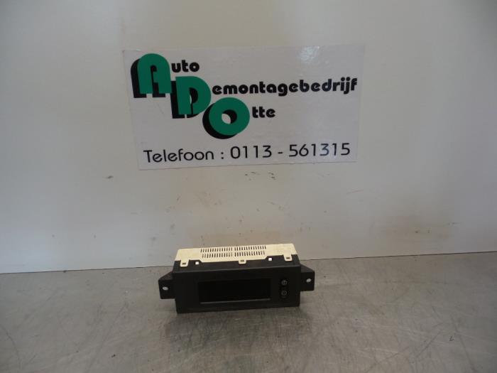 Gebruikte Display Interieur Opel Astra G (F70) 2.0 DI 16V Prijs € 15,00 Margeregeling aangeboden door Autodemontagebedrijf Otte