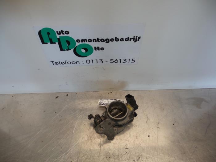 Gebruikte Gasklephuis Ford Puma 1.7 16V Prijs € 50,00 Margeregeling aangeboden door Autodemontagebedrijf Otte