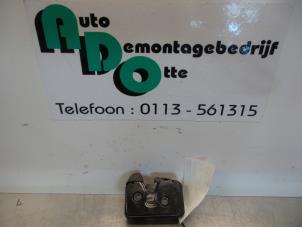 Gebruikte Achterklep Slotmechaniek Volkswagen Lupo (6X1) 1.0 MPi 50 Prijs € 10,00 Margeregeling aangeboden door Autodemontagebedrijf Otte