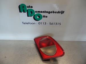Gebruikte Achterlicht links Mercedes E (W210) 3.0 E-300D Turbo 24V Prijs € 15,00 Margeregeling aangeboden door Autodemontagebedrijf Otte