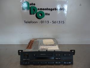 Gebruikte Radio/Cassette BMW 3 serie (E46/4) 323i 24V Prijs € 20,00 Margeregeling aangeboden door Autodemontagebedrijf Otte