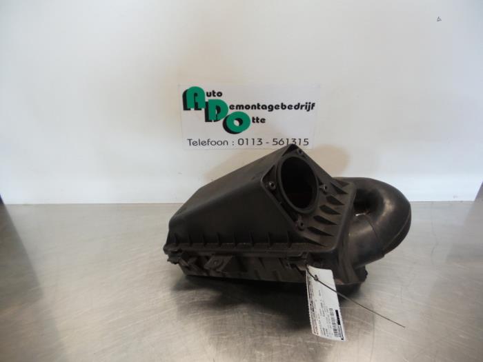 Gebruikte Luchtfilterhuis Jaguar S-type (X200) 3.0 V6 24V Prijs € 50,00 Margeregeling aangeboden door Autodemontagebedrijf Otte