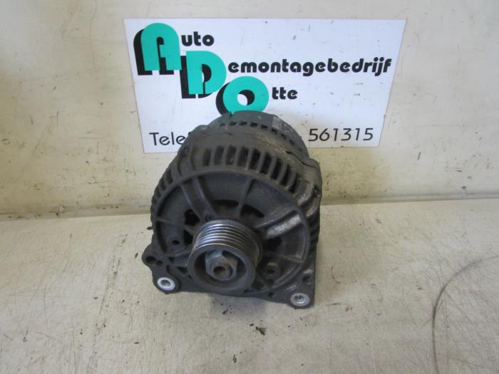 Gebruikte Dynamo Alfa Romeo 156 Sportwagon (932) 2.5 V6 24V Prijs € 50,00 Margeregeling aangeboden door Autodemontagebedrijf Otte