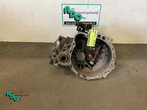 Gebruikte Versnellingsbak Kia Cerato 1.6 16V Prijs € 150,00 Margeregeling aangeboden door Autodemontagebedrijf Otte