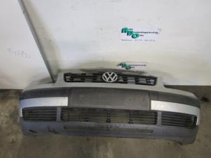 Gebruikte Voorbumper Volkswagen Passat (3B2) 1.8 20V Prijs € 50,00 Margeregeling aangeboden door Autodemontagebedrijf Otte