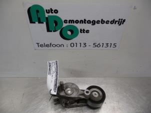 Gebruikte Spanrol Multiriem Volkswagen Golf V (1K1) 2.0 SDI Prijs € 25,00 Margeregeling aangeboden door Autodemontagebedrijf Otte
