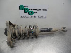 Gebruikte Mac Phersonpoot rechts-voor Audi A4 Avant (B6) 2.4 V6 30V Prijs € 40,00 Margeregeling aangeboden door Autodemontagebedrijf Otte