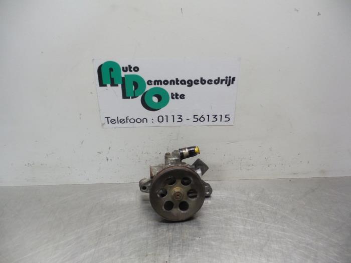 Gebruikte Servopomp Honda Civic (EJ/EK) 1.4i 16V Prijs € 40,00 Margeregeling aangeboden door Autodemontagebedrijf Otte
