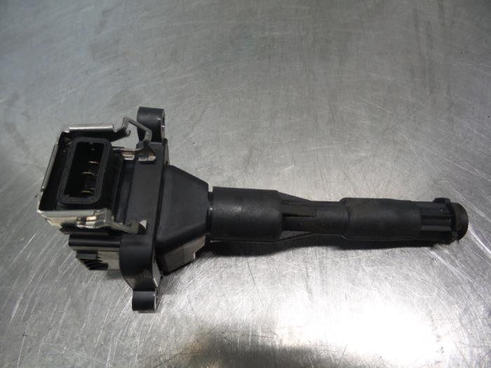 Gebruikte Bobine BMW 5 serie (E39) 525i 24V Prijs € 10,00 Margeregeling aangeboden door Autodemontagebedrijf Otte