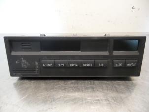 Gebruikte Display Interieur BMW 3 serie (E36/4) 316i Prijs € 50,00 Margeregeling aangeboden door Autodemontagebedrijf Otte