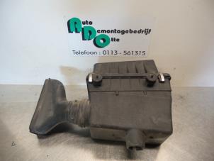 Gebruikte Luchtfilterhuis BMW 3 serie (E36/4) 316i Prijs € 40,00 Margeregeling aangeboden door Autodemontagebedrijf Otte
