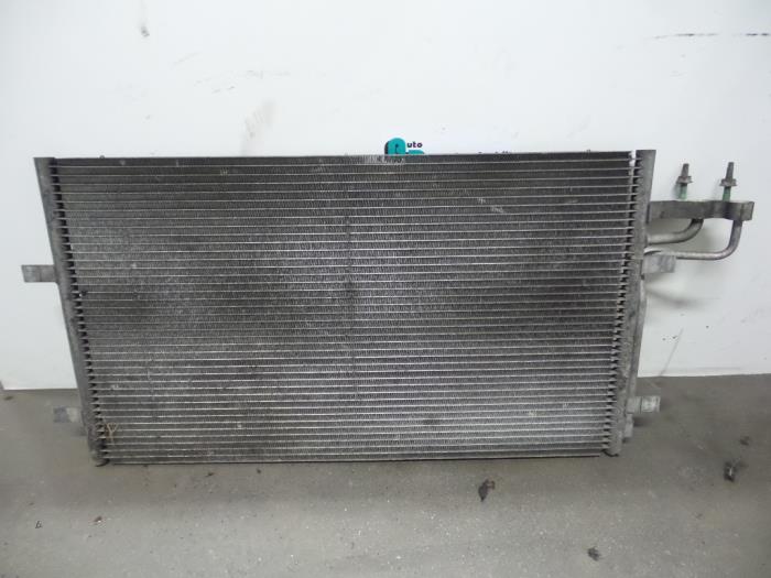 Gebruikte Airco Condensor Ford Focus 2 1.6 TDCi 16V 90 Prijs € 25,00 Margeregeling aangeboden door Autodemontagebedrijf Otte