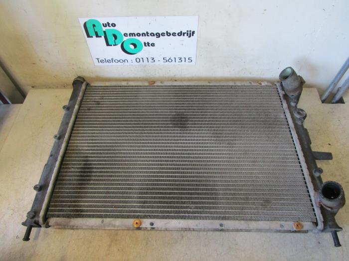 Gebruikte Radiateur Fiat Multipla (186) 1.9 JTD 105 SX,ELX Prijs € 30,00 Margeregeling aangeboden door Autodemontagebedrijf Otte