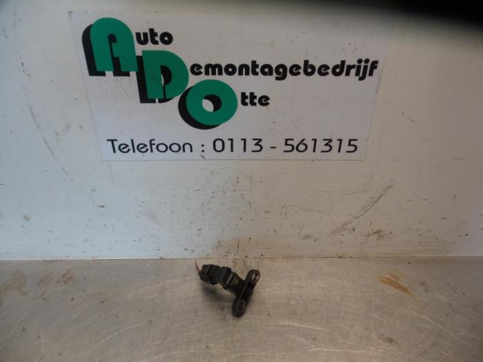 Gebruikte Krukas sensor Volvo V70 (GW/LW/LZ) 2.4 XC LPT 4x4 20V Prijs € 40,00 Margeregeling aangeboden door Autodemontagebedrijf Otte