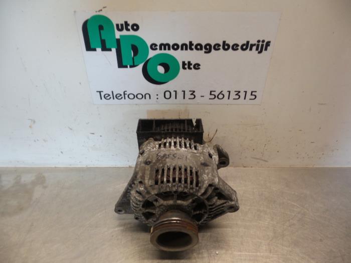Gebruikte Dynamo Renault Clio II (BB/CB) 1.6 RN, RT Prijs € 25,00 Margeregeling aangeboden door Autodemontagebedrijf Otte