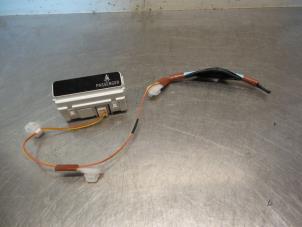 Gebruikte Display Interieur Toyota Prius (NHW20) 1.5 16V Prijs € 20,00 Margeregeling aangeboden door Autodemontagebedrijf Otte