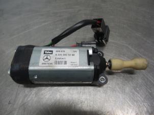 Gebruikte Diversen Chrysler 300 C 2.7 V6 24V Prijs € 40,00 Margeregeling aangeboden door Autodemontagebedrijf Otte