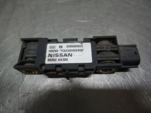 Gebruikte Airbag Sensor Nissan Micra (K12) 1.2 16V Prijs € 40,00 Margeregeling aangeboden door Autodemontagebedrijf Otte