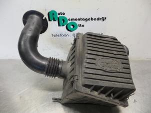 Gebruikte Luchtfilterhuis Landrover Discovery I 2.5 TDi 300 Prijs € 30,00 Margeregeling aangeboden door Autodemontagebedrijf Otte