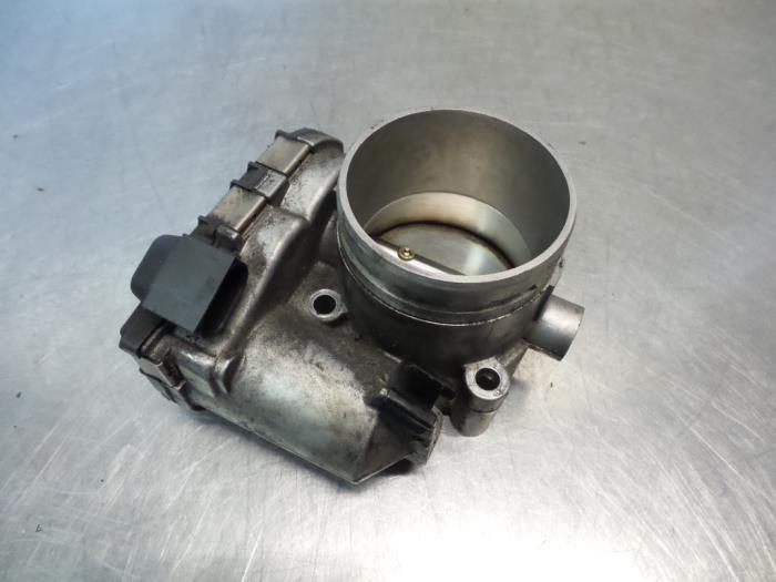 Gebruikte Gasklephuis Alfa Romeo 147 (937) 2.0 Twin Spark 16V Prijs € 25,00 Margeregeling aangeboden door Autodemontagebedrijf Otte