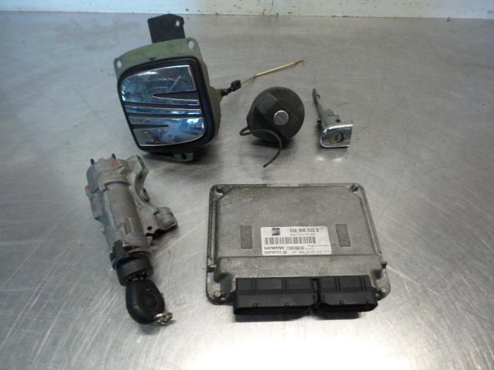 Gebruikte Kontaktslot + computer Seat Ibiza III (6L1) 1.2 12V Prijs € 60,00 Margeregeling aangeboden door Autodemontagebedrijf Otte
