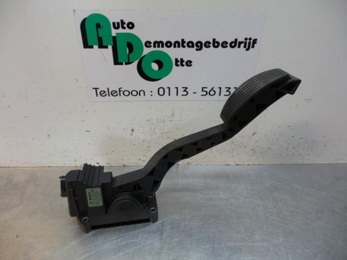 Gebruikte Gaspedaalpositie Sensor Alfa Romeo 147 (937) 2.0 Twin Spark 16V Prijs € 15,00 Margeregeling aangeboden door Autodemontagebedrijf Otte
