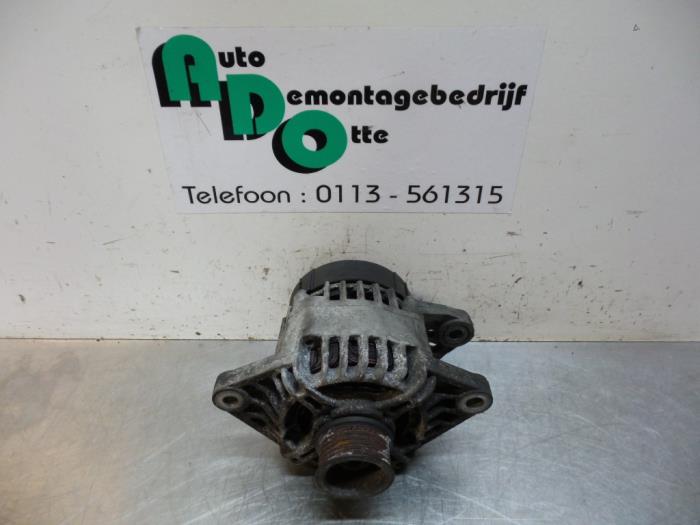 Gebruikte Dynamo Alfa Romeo 147 (937) 2.0 Twin Spark 16V Prijs € 25,00 Margeregeling aangeboden door Autodemontagebedrijf Otte